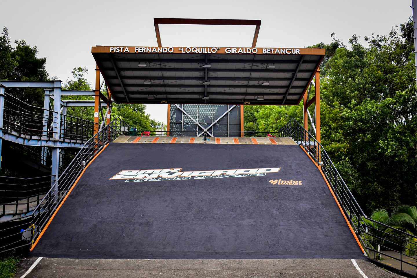 Abril: Mes lleno de competencias para los bicrosistas naranjas